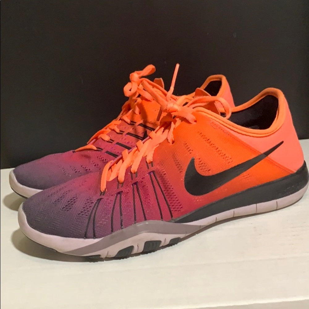 Nike Free TR 6